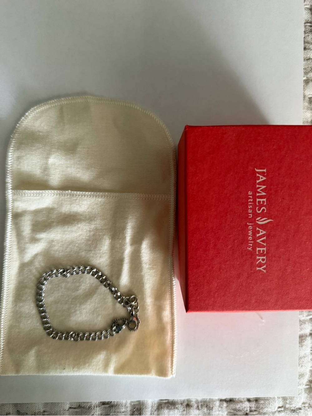 James Avery Silver Link Bracelet with Red Box and Cream Pouch